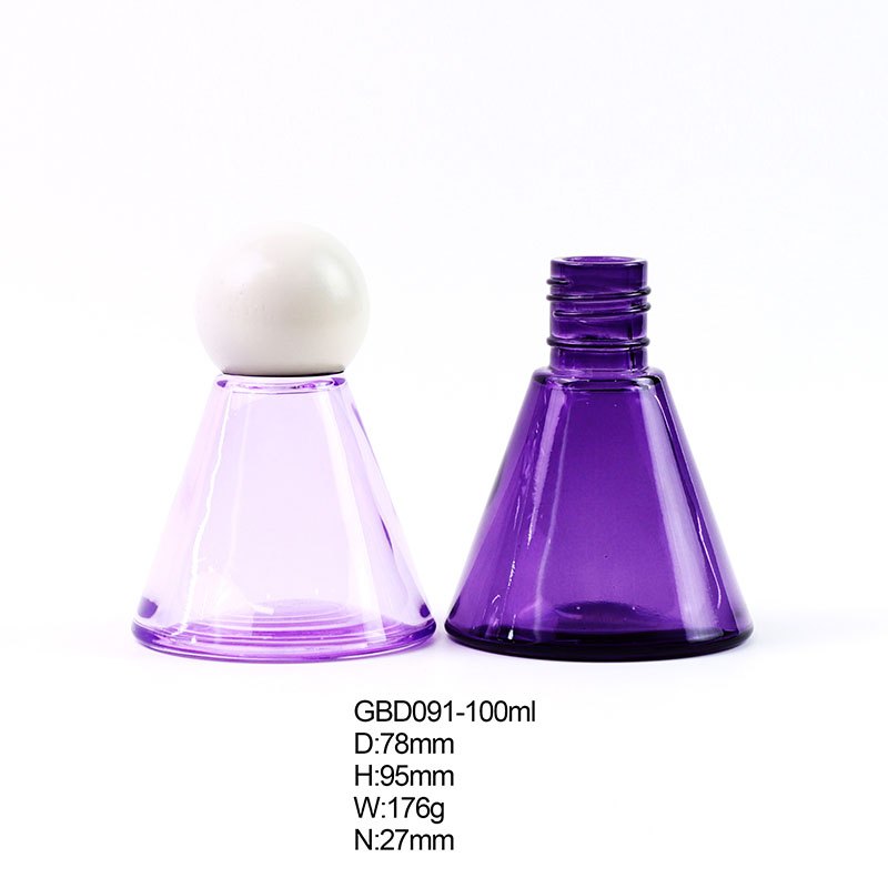 GBD091 Tapered Glass Reed Diffuser Bottle - detail or lifestyle view