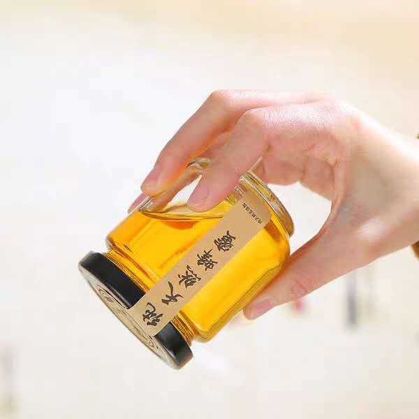 Runjie round glass honey jar